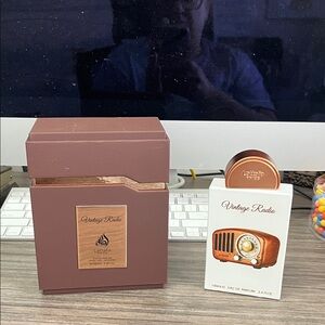 Lattafa Vintage Radio Perfume Unisex only sprayed to sample product